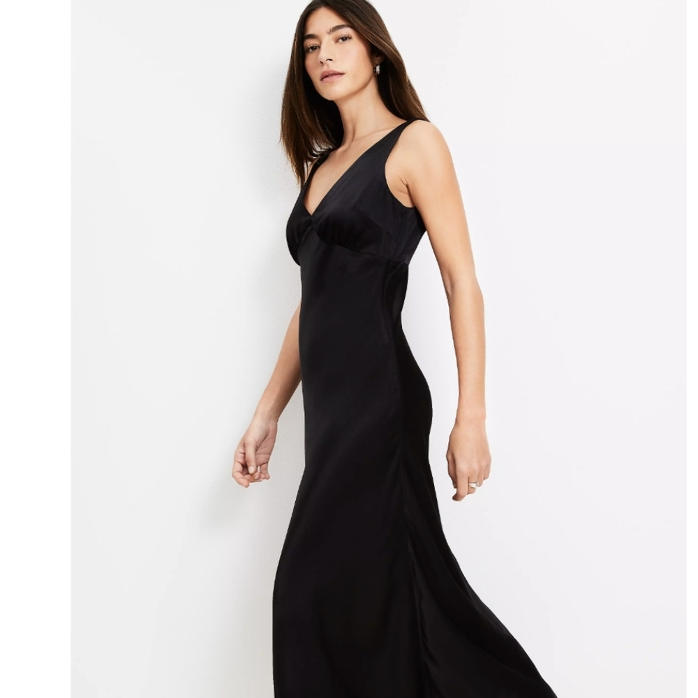 🩷LOFT Double V Satin Bias Women's Midi Dress Black Side Zip NWT Size 6